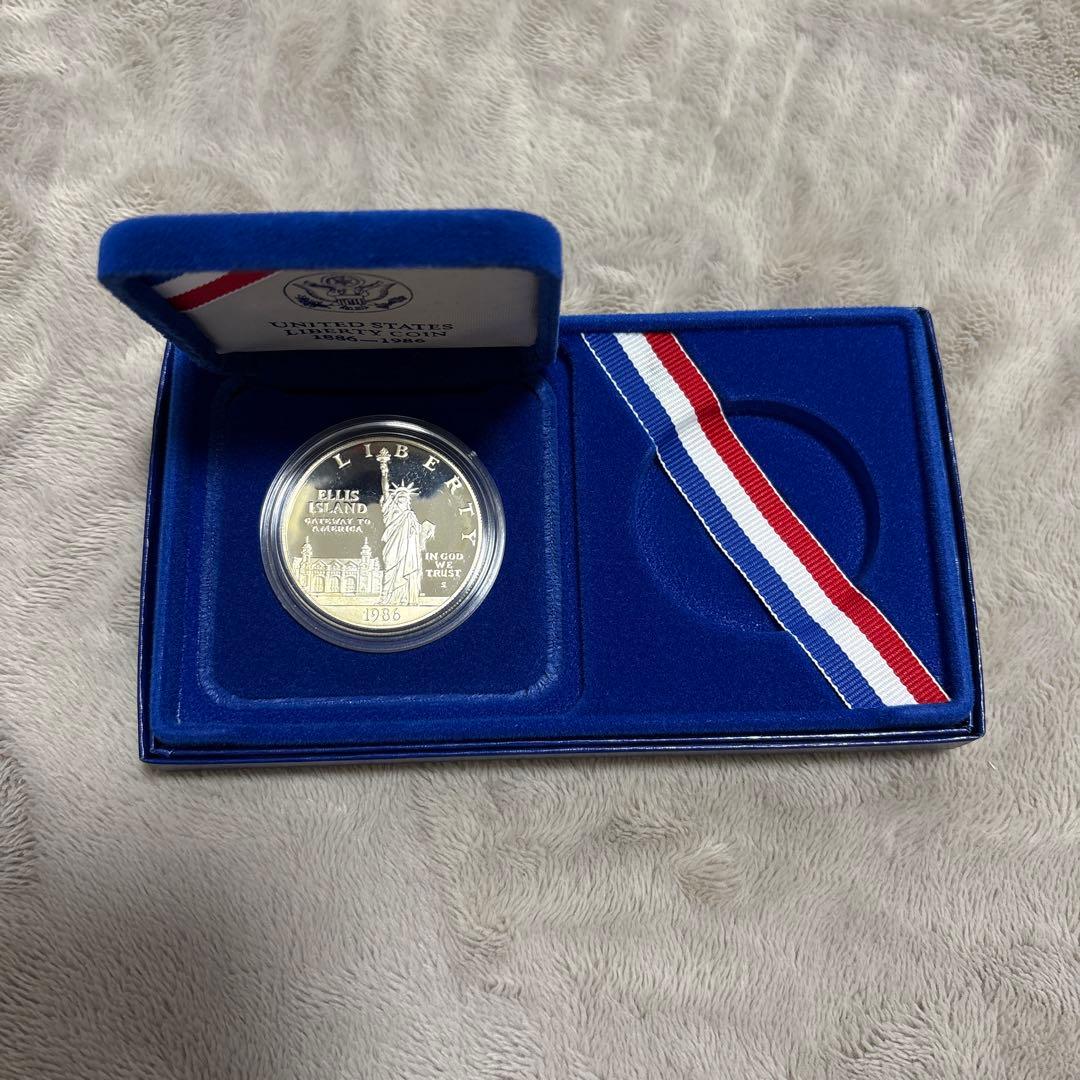 1986年-1986 リバティー記念硬貨銀製1ドル ONE DOLLAR