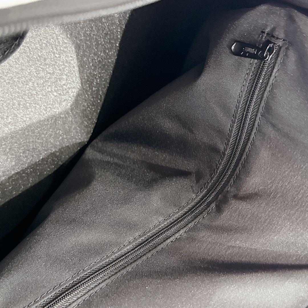 【新品未使用】非売品　プーマ×フェラーリ　ドラムバッグ