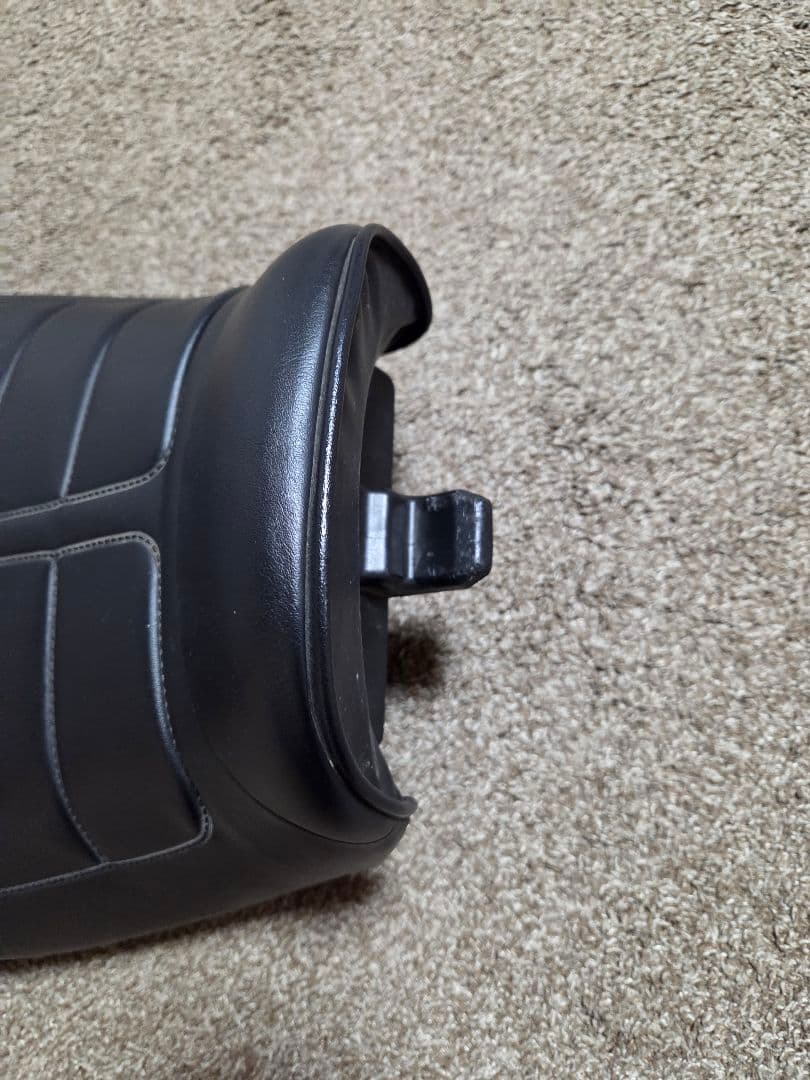 ゼファーχファイナルエディション 純正シート　シート　　美品