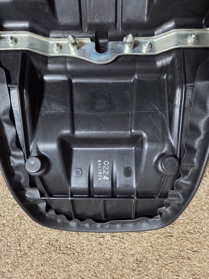 ゼファーχファイナルエディション 純正シート　シート　　美品