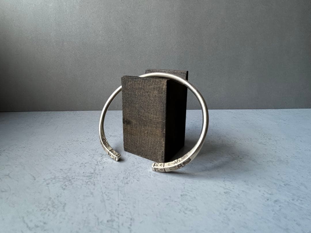 新品未使用　カレンシルバー　バングル　1018