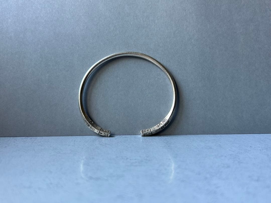 新品未使用　カレンシルバー　バングル　1018