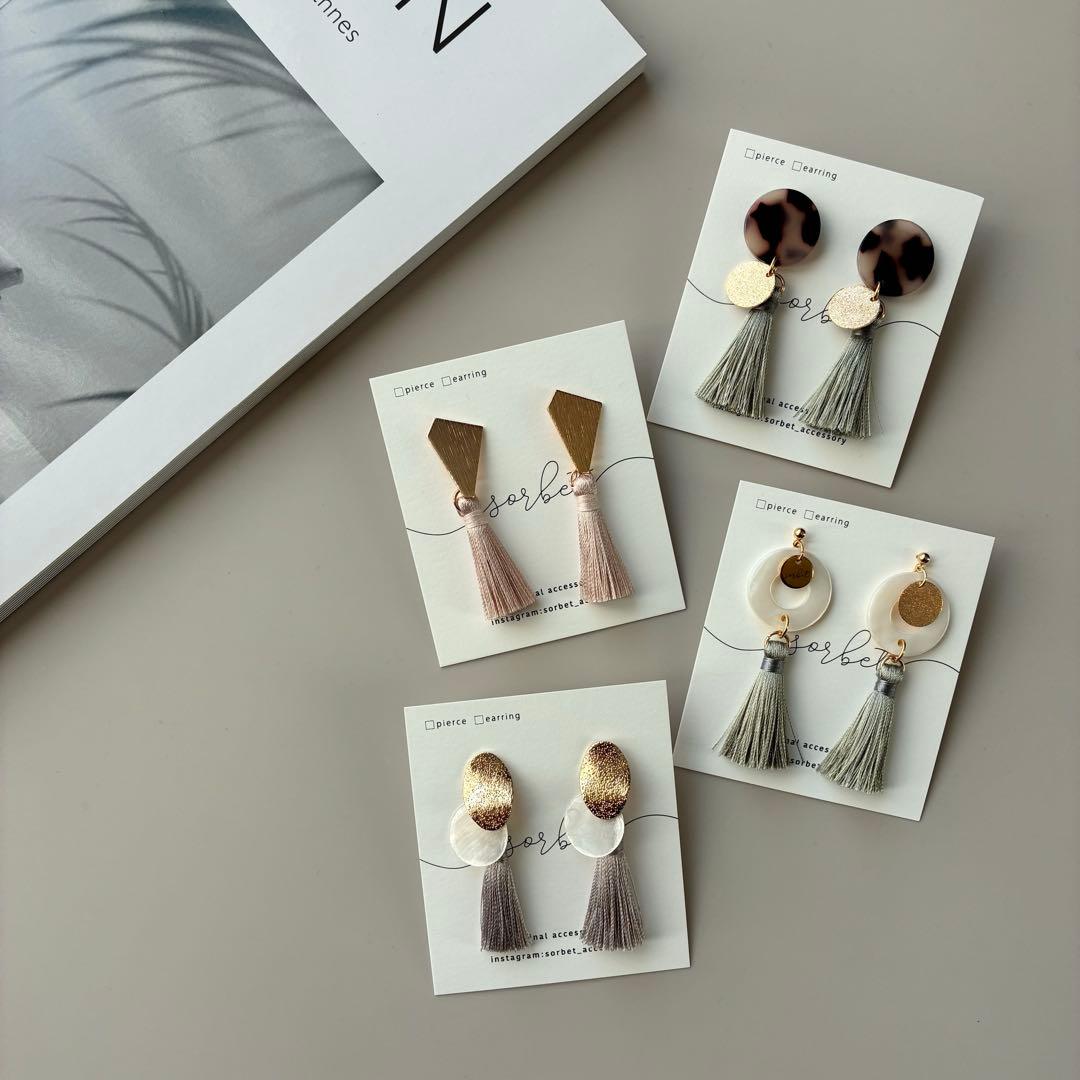 ニュアンスタッセルピアス4種