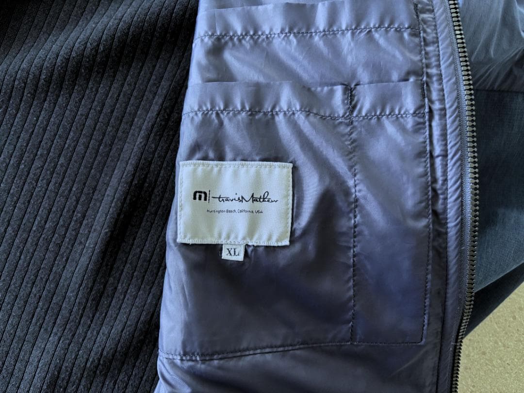 TravisMathewトラヴィスマシュー　ゴルフアウター　中綿ジャケット　XL
