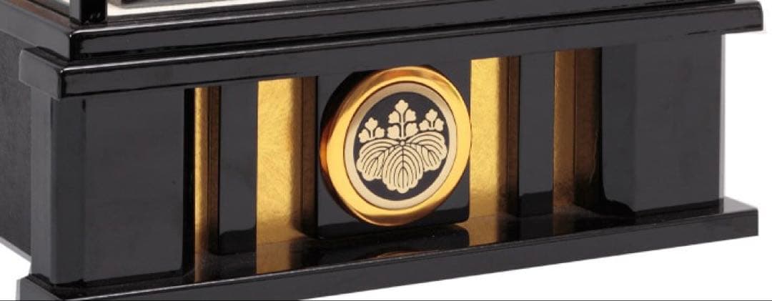 東京久月　五月人形　家紋付き大鎧飾り　オルゴール付き六角アクリルケース入