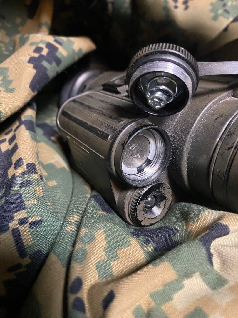 ARMASIGHT SPARK CORE 実物　ナイトビジョン