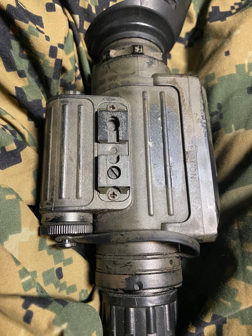 ARMASIGHT SPARK CORE 実物　ナイトビジョン