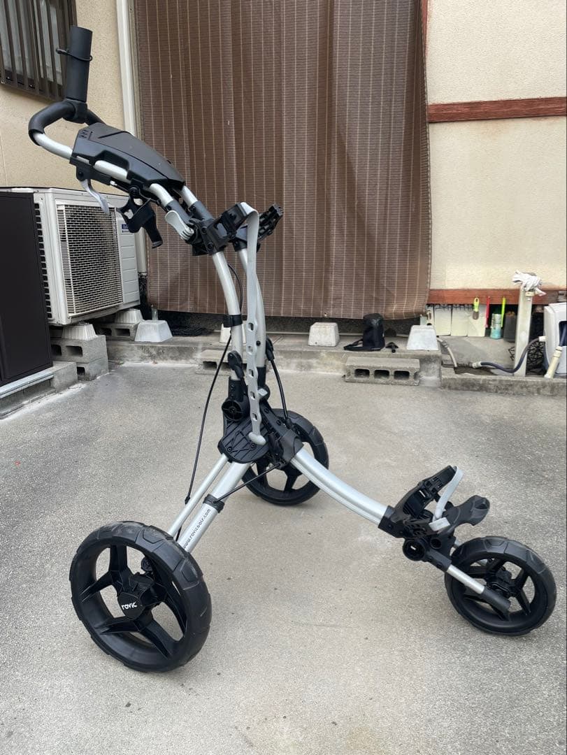 Clicgear rovic RV1C ゴルフ用プッシュカート 3輪 シルバー