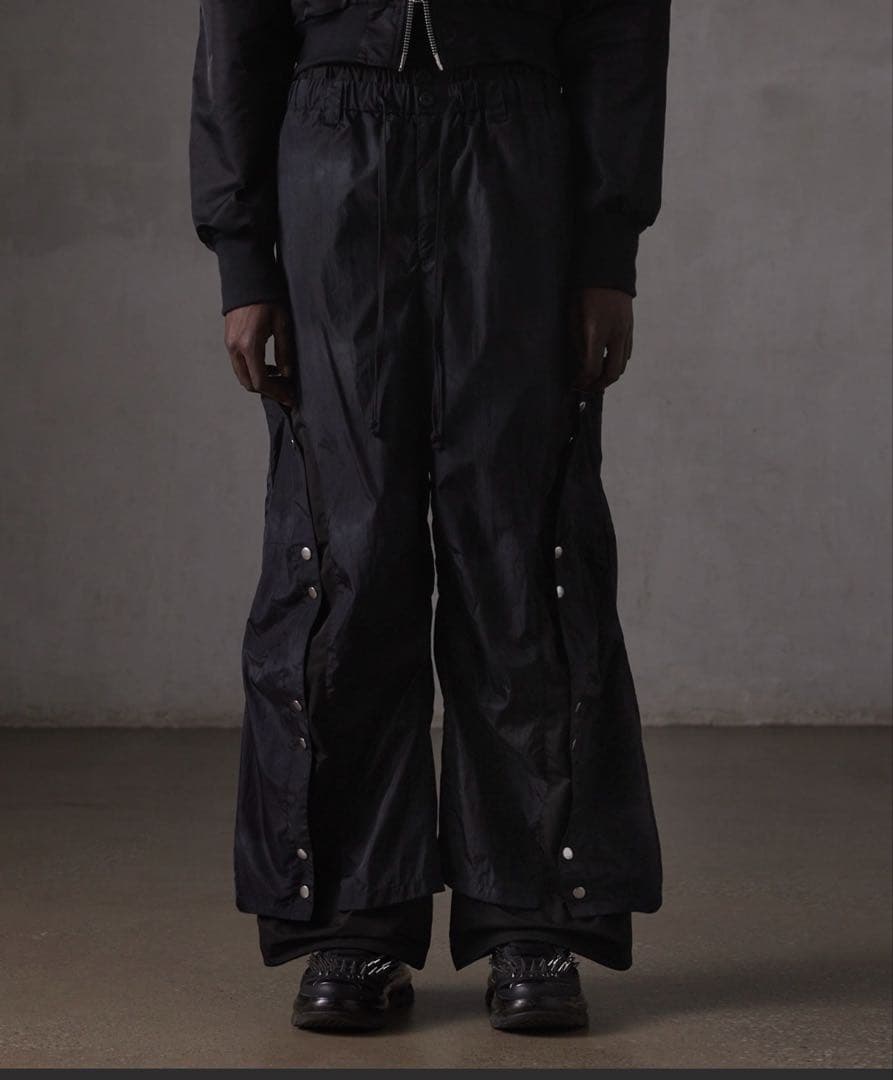 GRANCY ナイロンパンツ　ブラックMサイズ