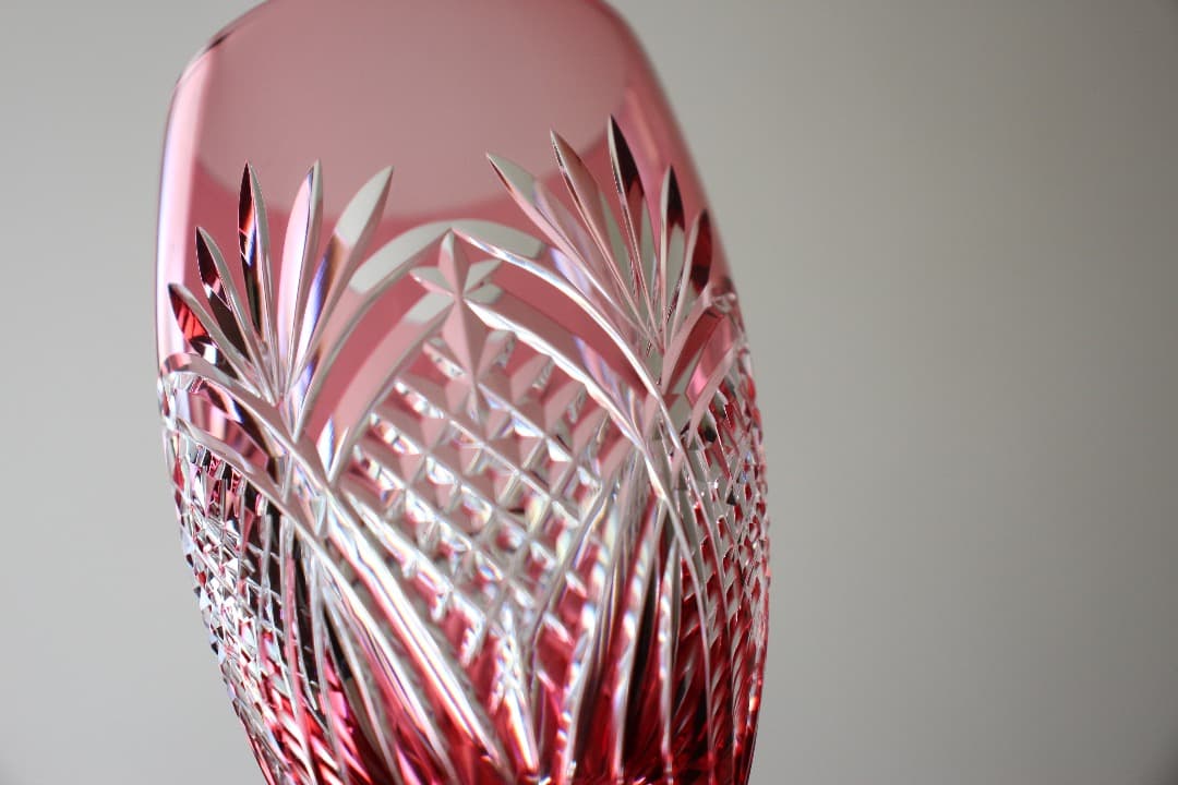 カガミクリスタル　ペア　ビアグラス　赤・青　江戸切子　笹っ葉に魚子紋