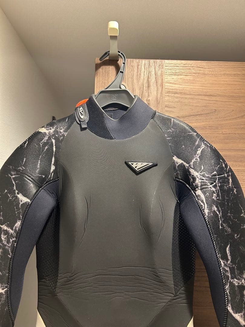 World dive ウェットスーツ