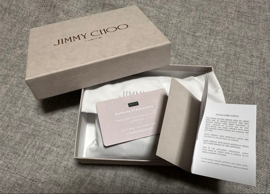 JIMMY CHOO ジミーチュウ　二つ折り財布　スタッズ