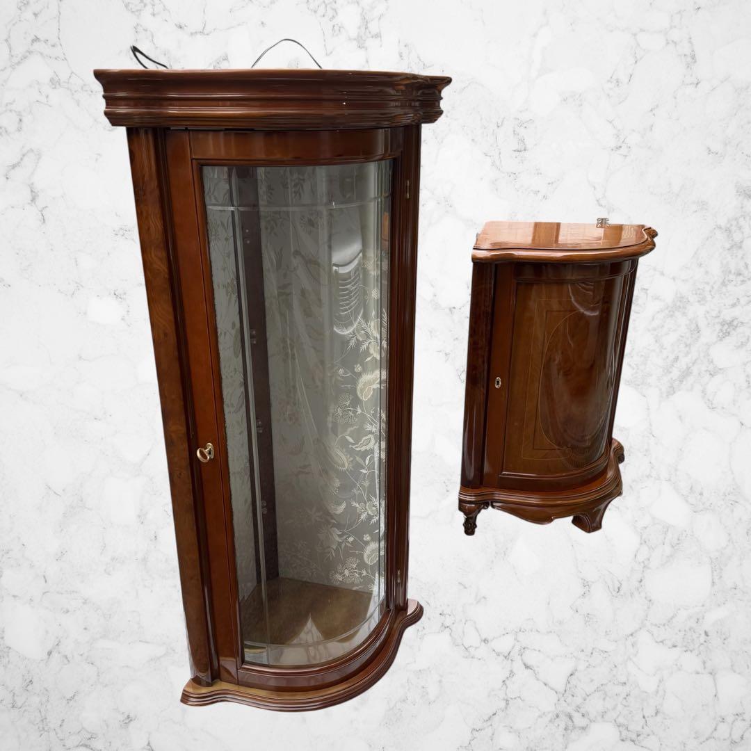 サルタレッリ ガラス　キャビネット イタリア製　ディスプレイ棚　キー付き