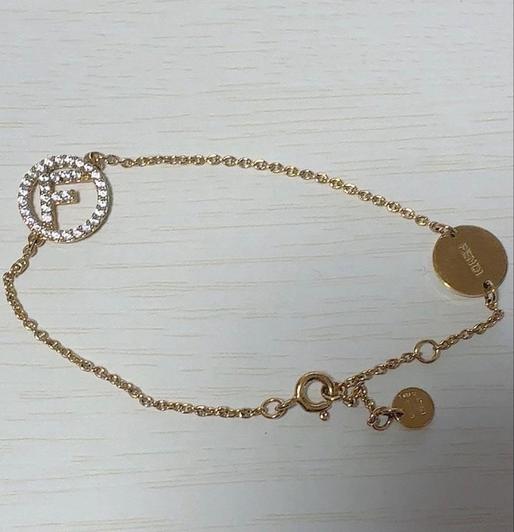 【正規店•美品】FENDI エフイズ フェンディチェーンブレスレット