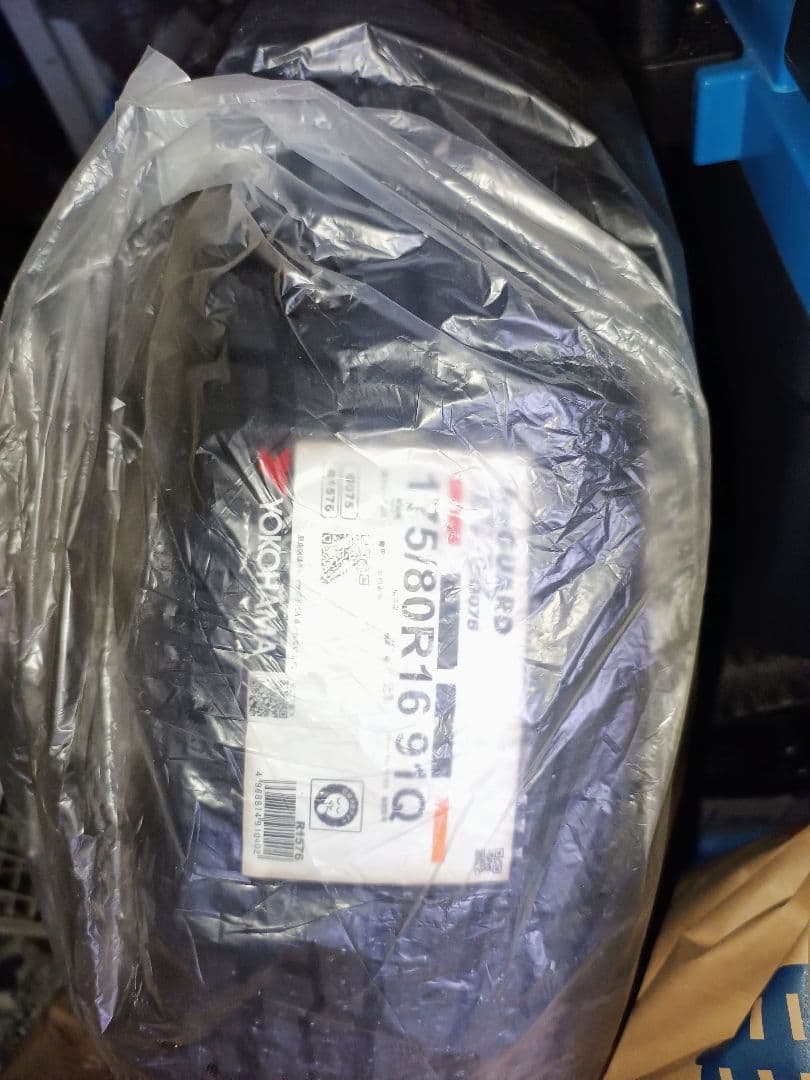 スズキジムニー用、未使用スタッドレスタイヤ4本です！