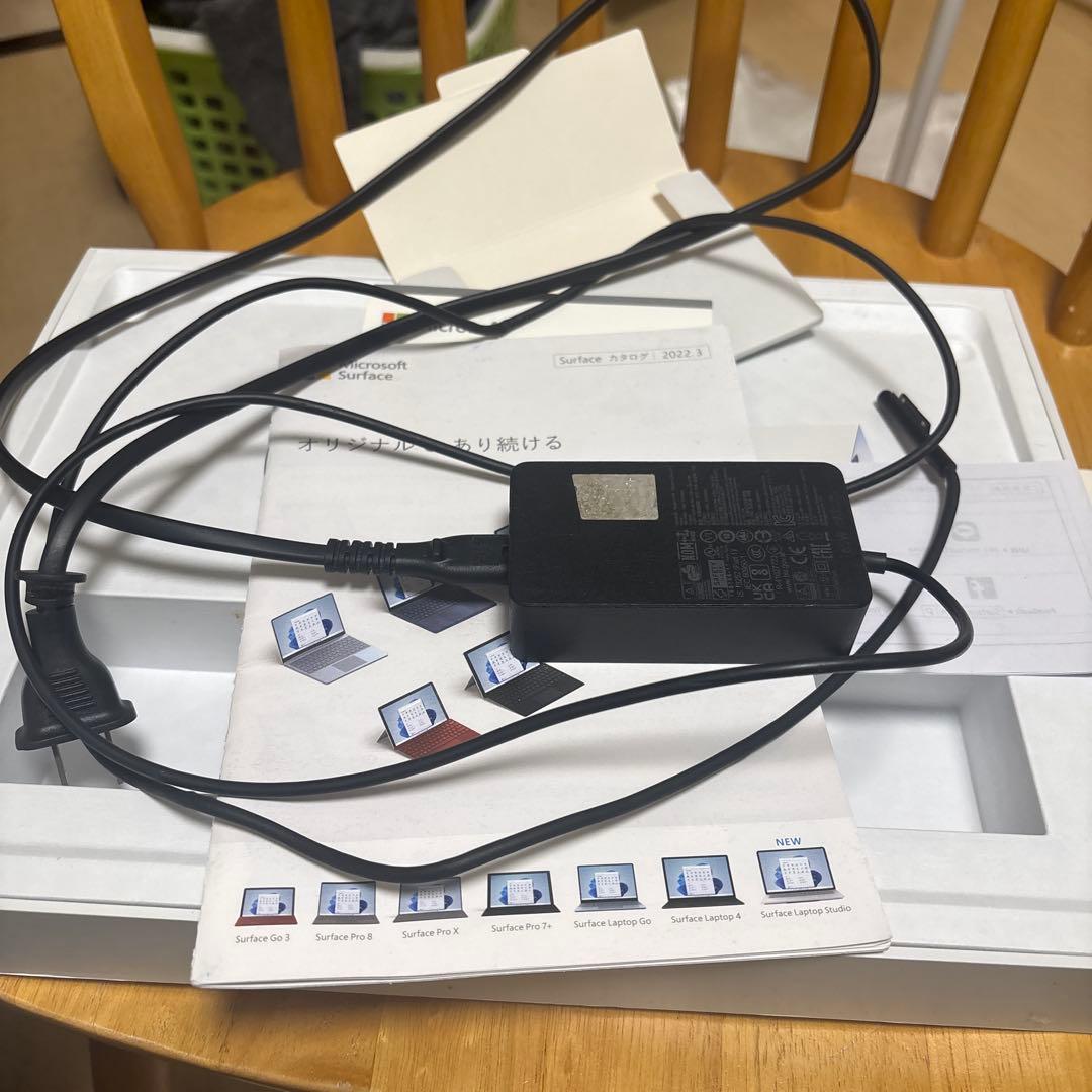 Microsoft Surface Laptop 4 本体のみ