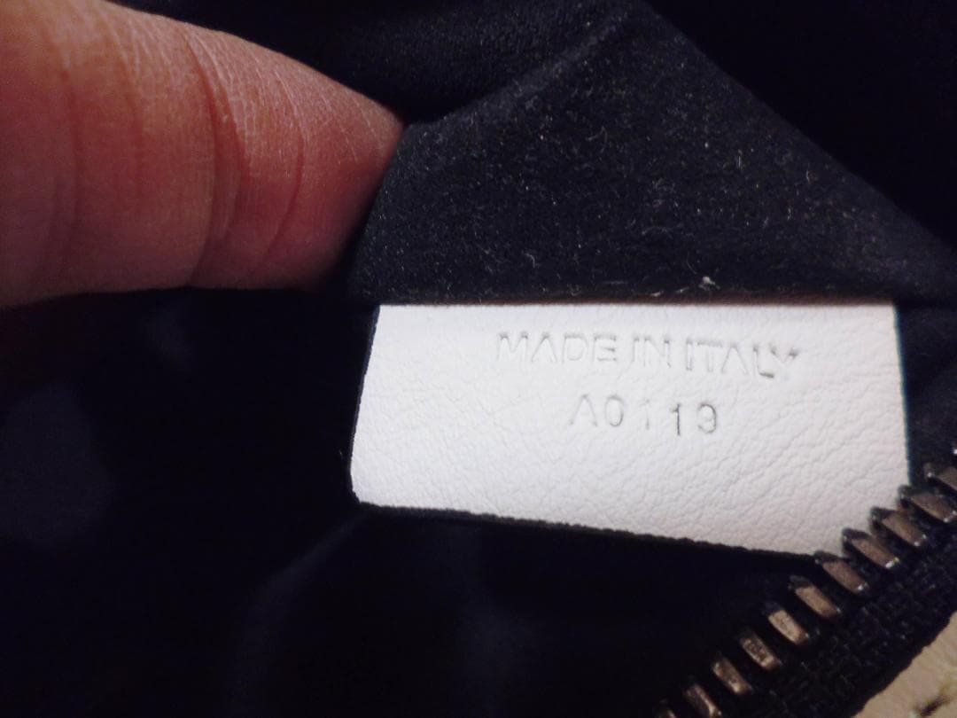 希少　限定品　ベルルッティ　トゥジュール　白　カリグラフィー　トートバッグ