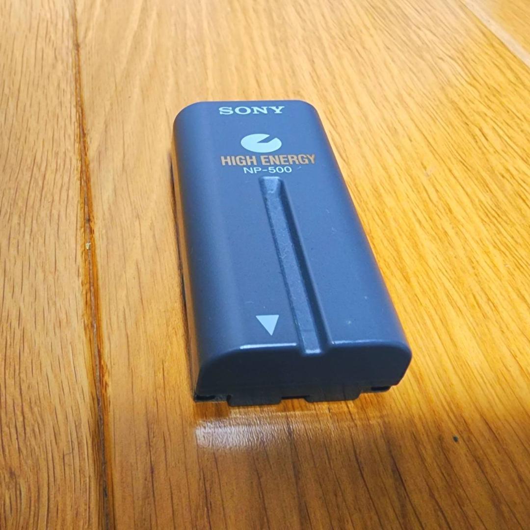 【動作確認済】SONY 高画質 Hi8 ビデオカメラ CCD-TR2 セット