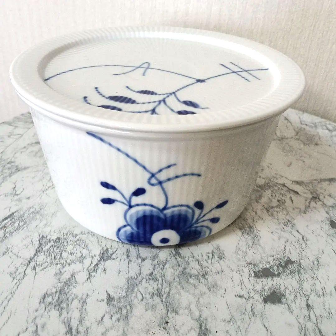 ロイヤルコペンハーゲン 陶器 蓋付き