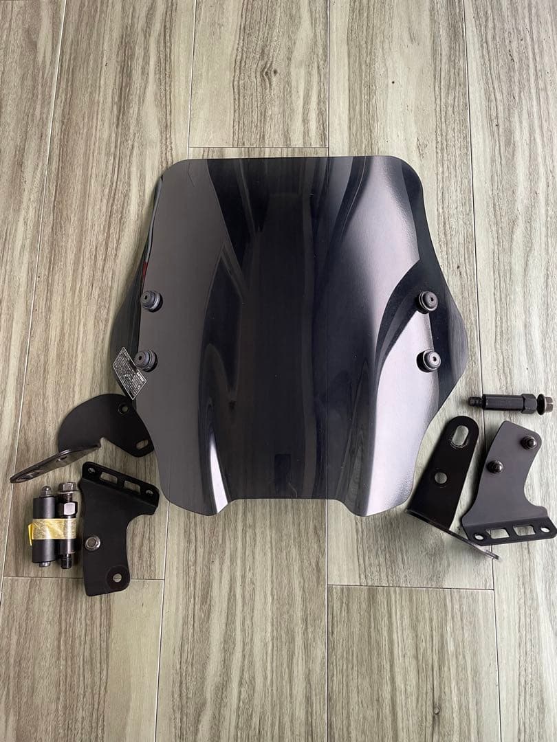 ハンターカブ デイトナスモークフロントウィンドシールド 取り付け金具付き