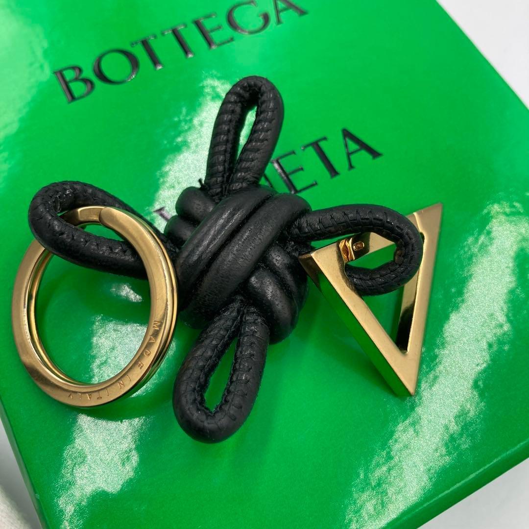！美品！　ボッテガヴェネタ　キーリング　レザー　トライアングル　12A