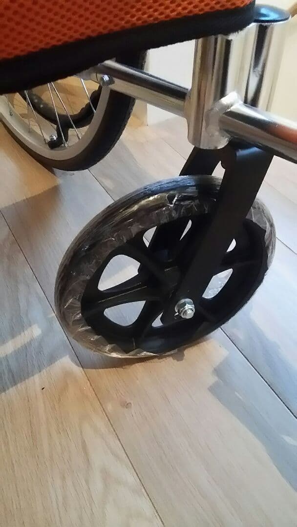 介護  美品 車椅子(大きめサイズ)  カラー:オレンジ