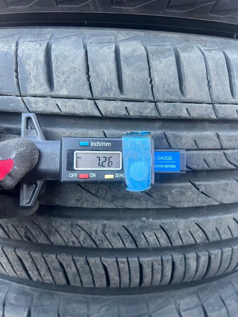 トーヨータイヤ　プロクセス　cl1 suv 225/60r17 23年製