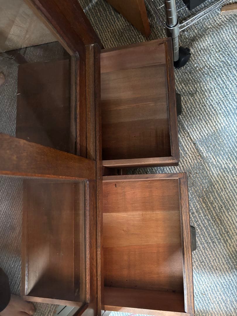 大幅ねさげ　木製ディスプレイキャビネット ガラス扉付き　引戸　本箱　送料無料