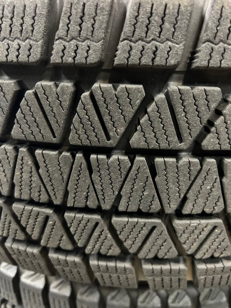 ピ*ト様 BRIDGESTONE BLIZZAK DM-V3 235/65R18