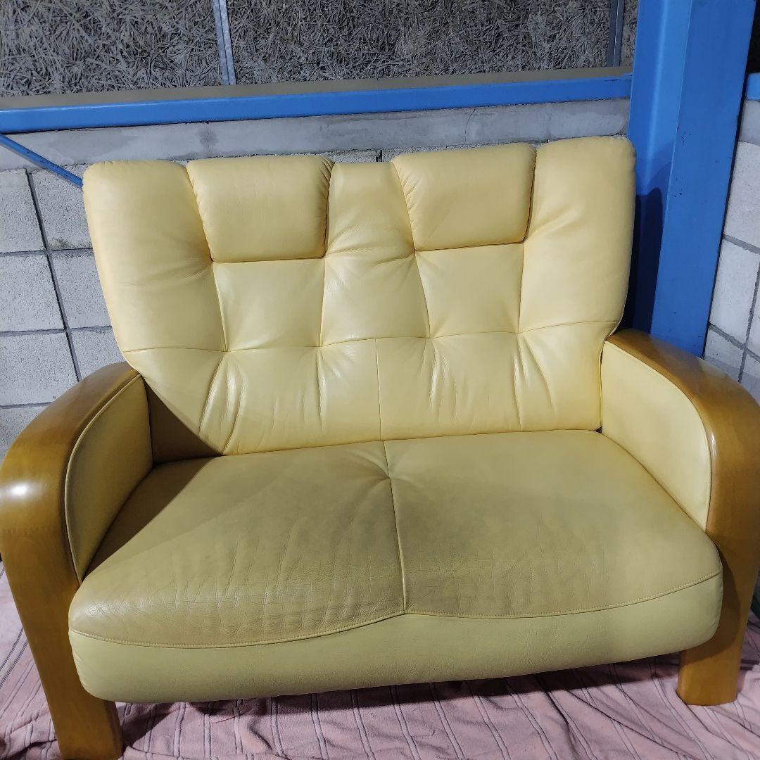 カリモク　KARIMOKU　2人掛けソファ　イエロー　木目　L1415