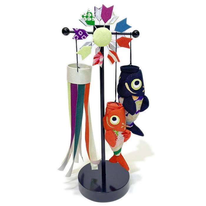 古布飛翔こいのぼり飾り　五月人形飾り　端午の節句正絹古布卓上飾り