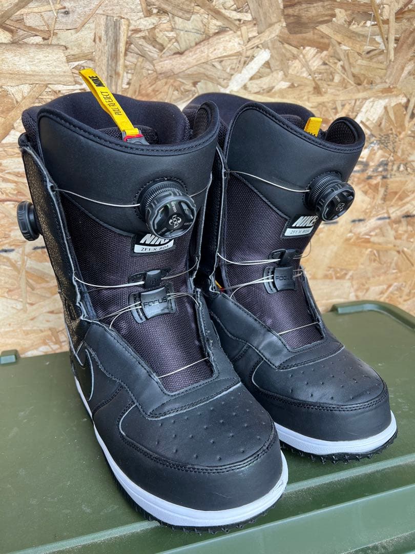 NIKE スノーボードブーツ