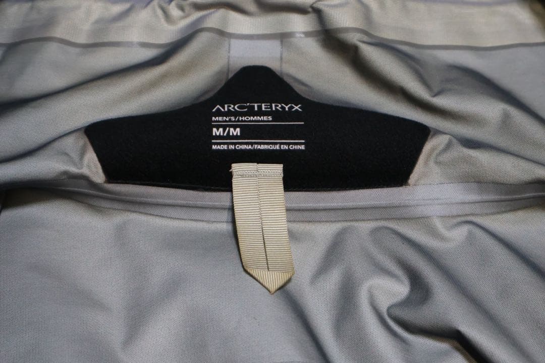 廃盤　美品Arc'teryx Zeta AR マウンテンパーカー M ブラック