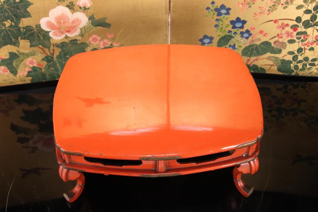 仏教美術 時代物　朱塗　真鍮金具飾付　春日卓　巾34.2㎝　BE787