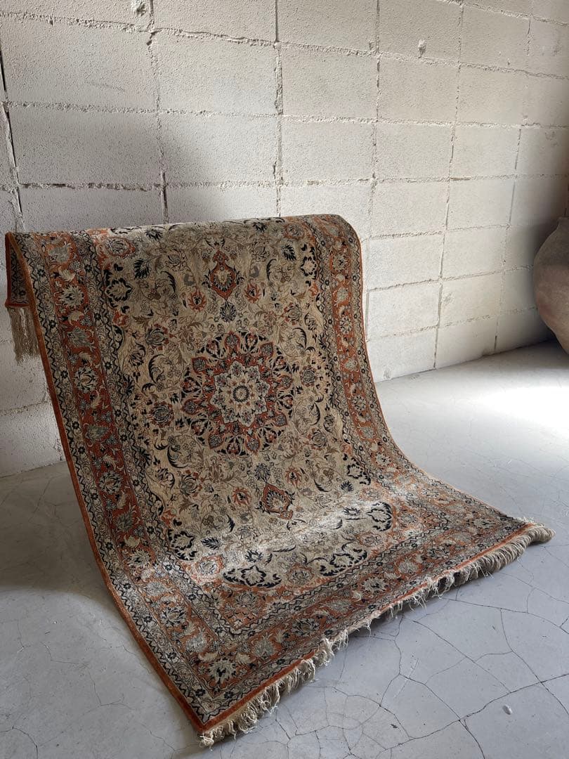 ペルシャ絨毯　シルク100% 94 × 153