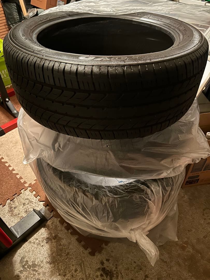 タイヤ・ホイール TOYO 235/50 18