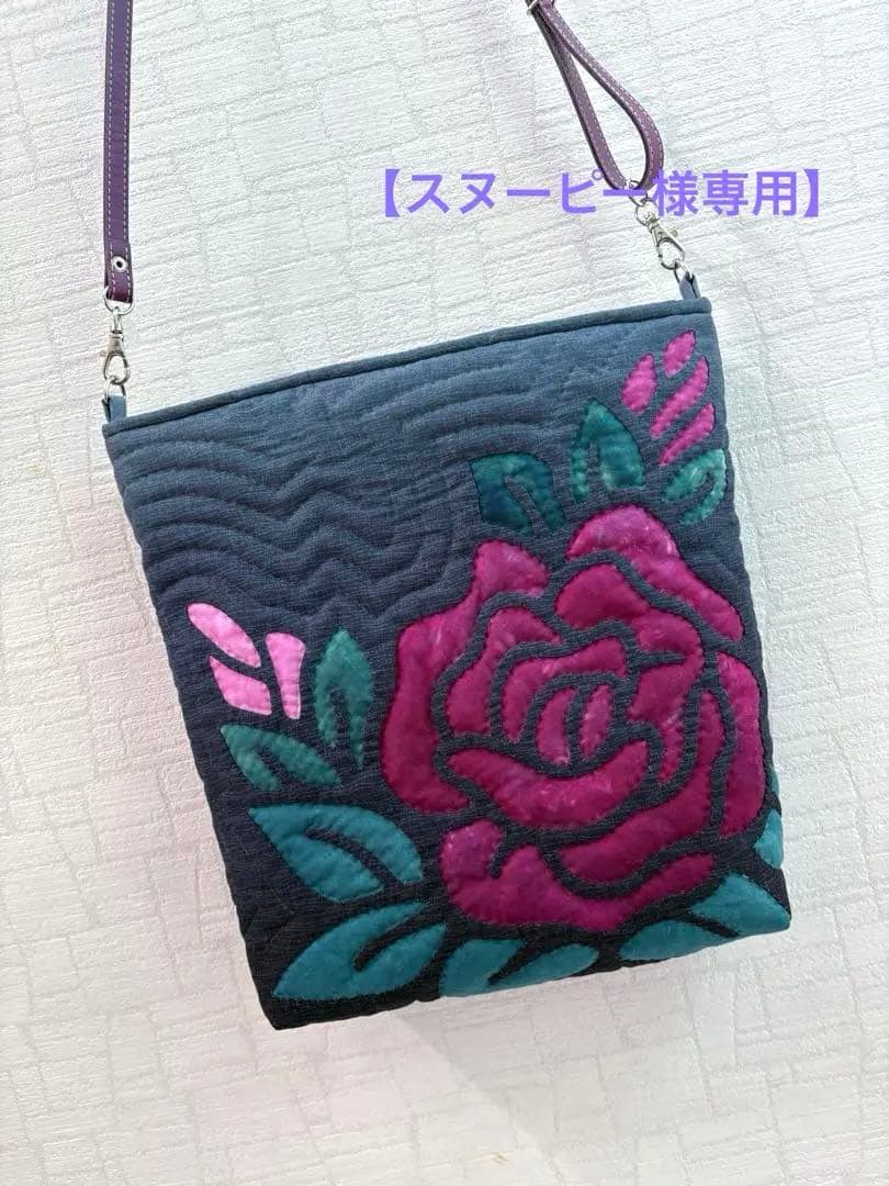 【スヌーピー】ハワイアンキルト　ショルダーバッグ　ボルドー