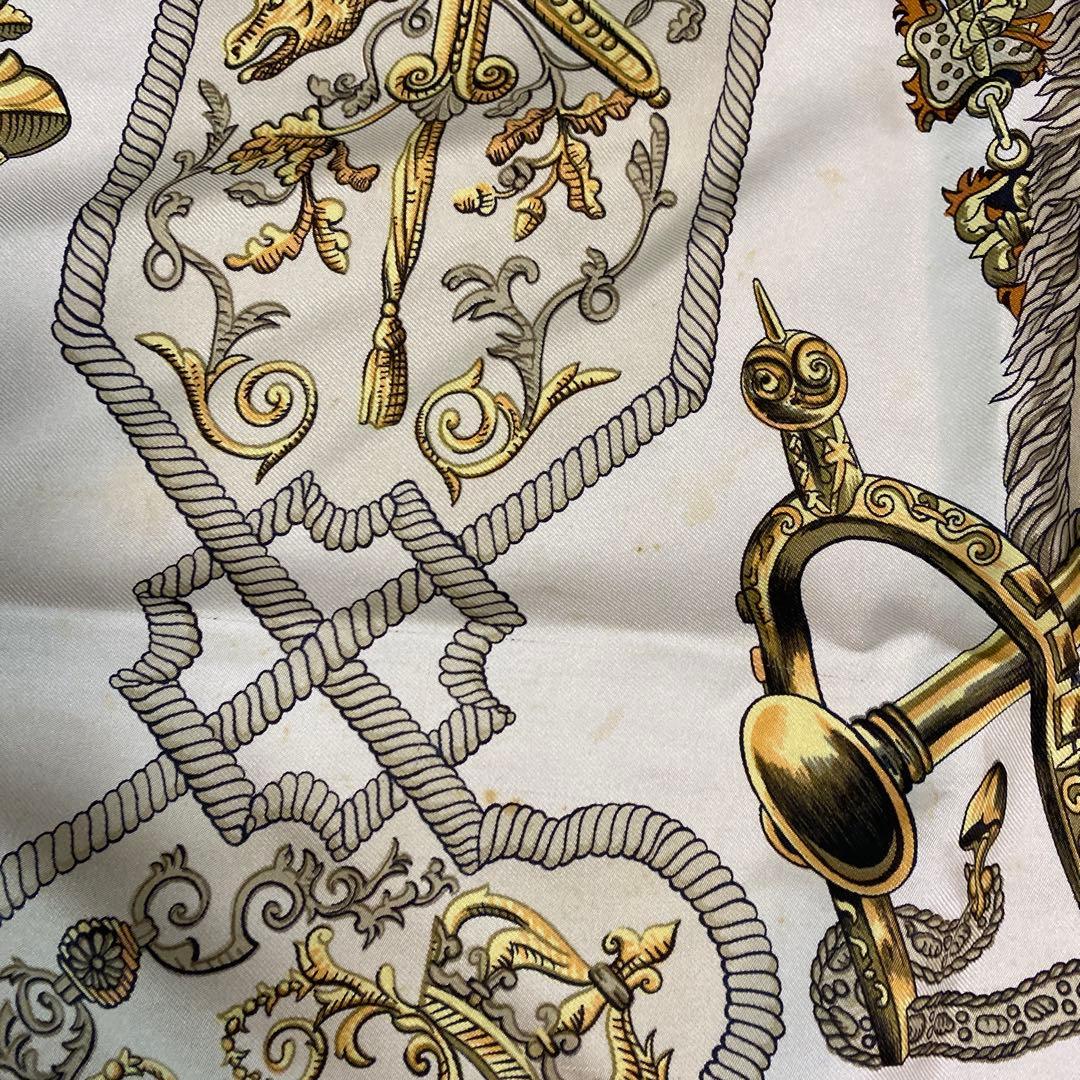 Hermès 騎士と馬 デザイン スカーフ