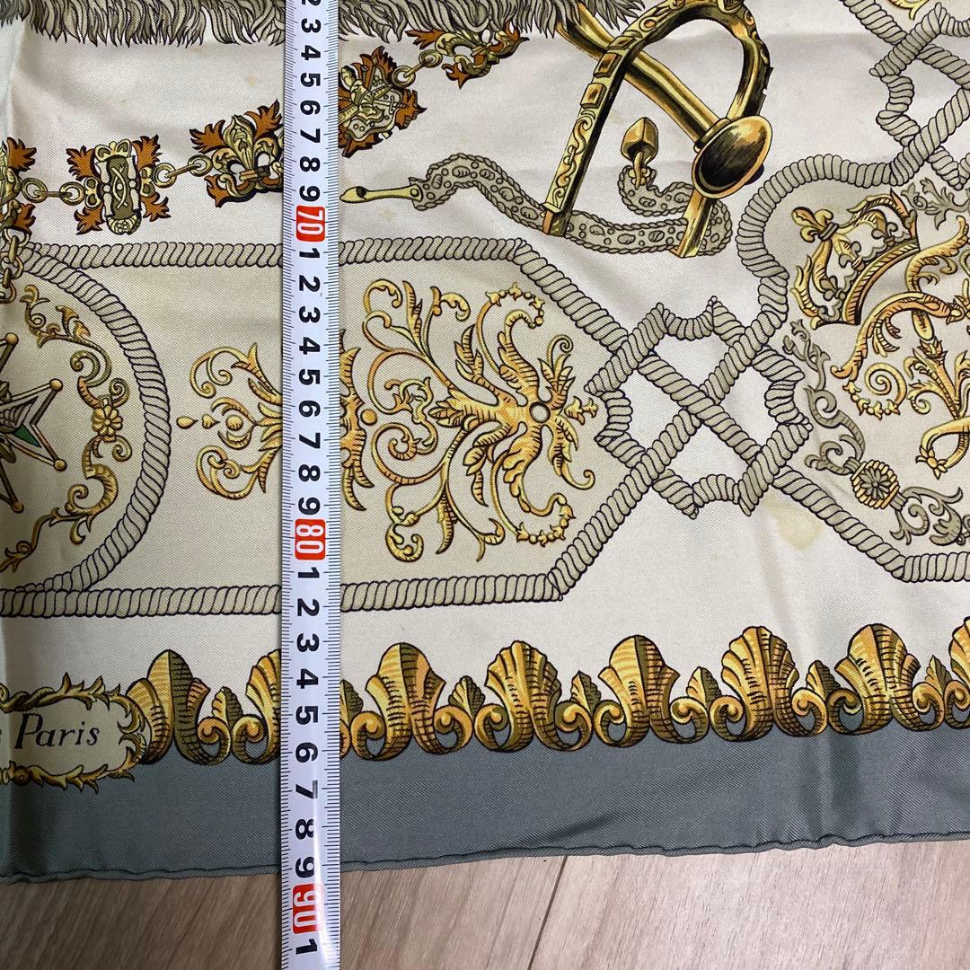 Hermès 騎士と馬 デザイン スカーフ
