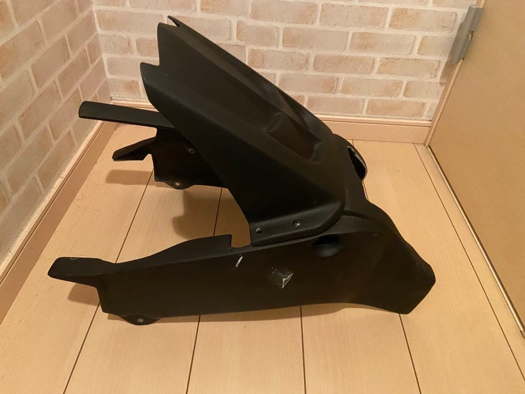 zx25r 6r風スイングアームカバー
