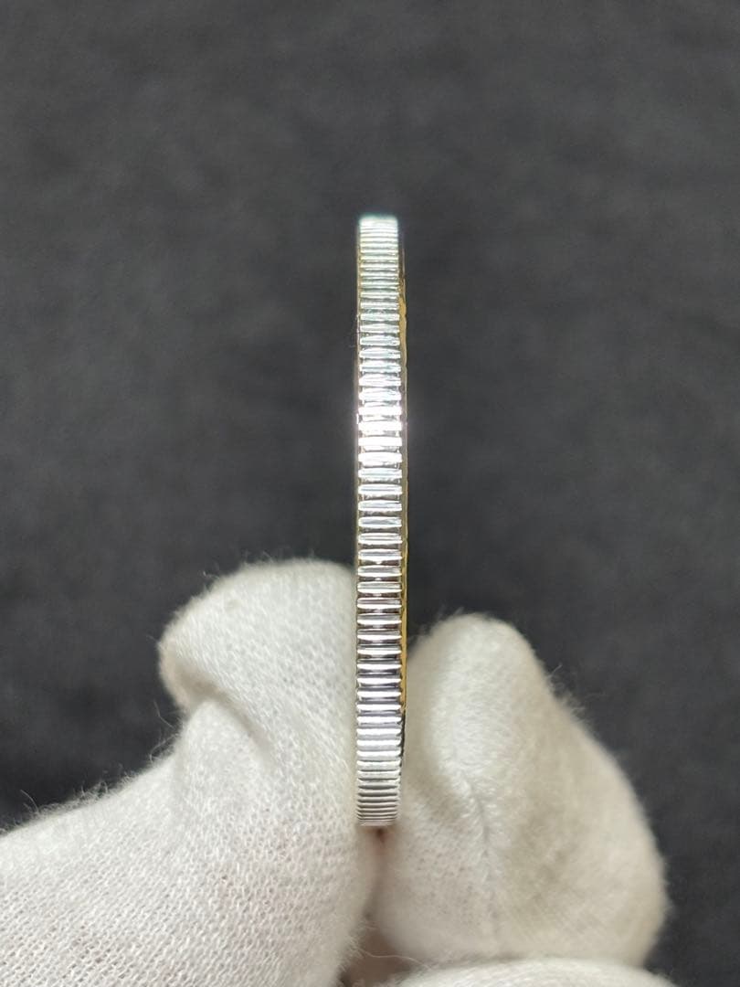 純銀99.99% 1オンス銀貨 トケラウ「均衡・イクイリブリアム」ケース付