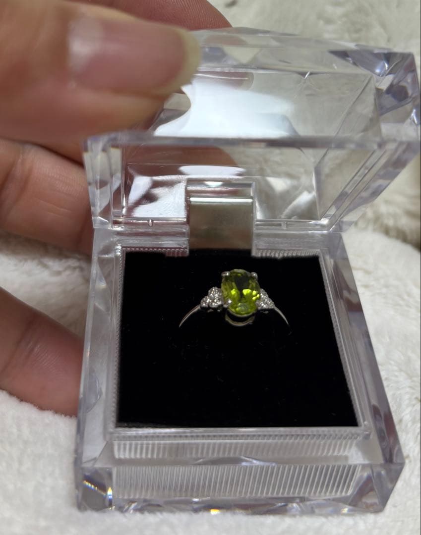 ペリドット1.47カラット未使用リング