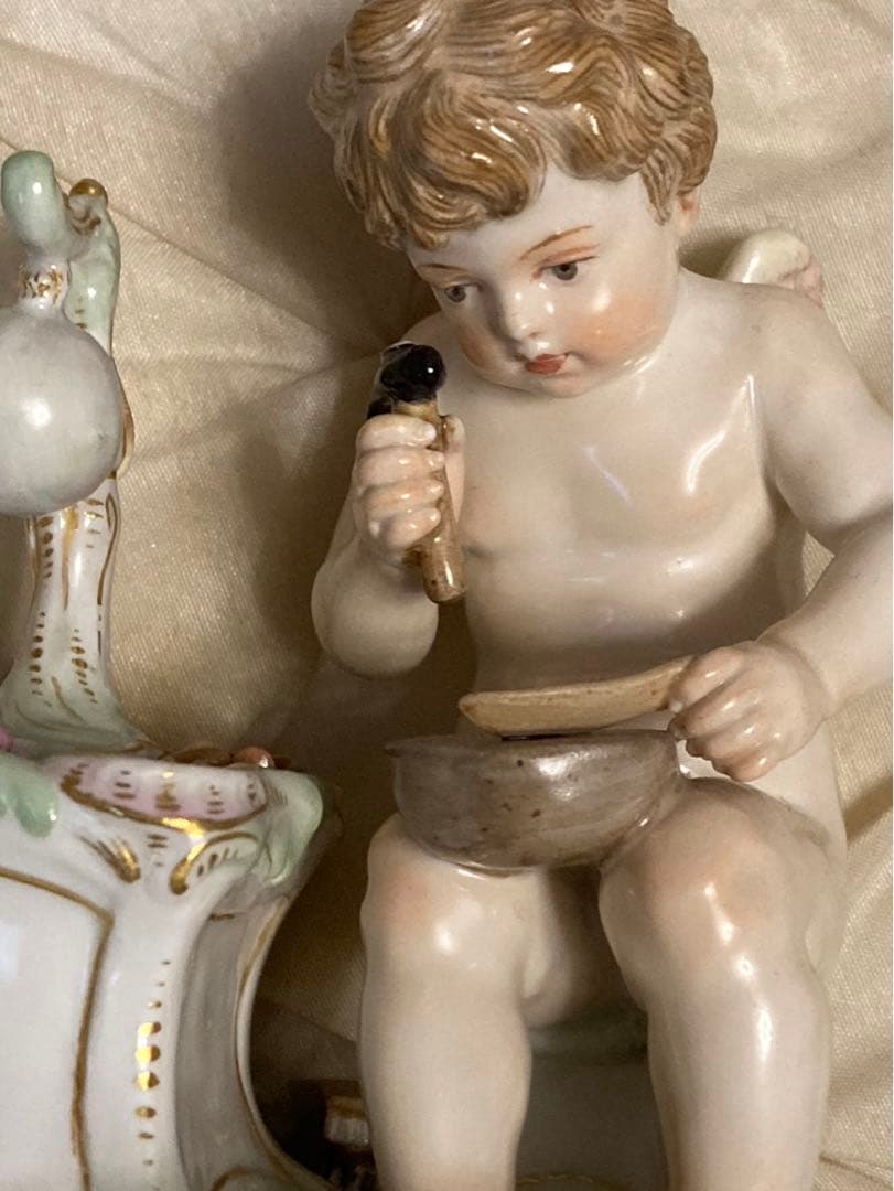 マイセン　古マイセン　靴を作る天使人形