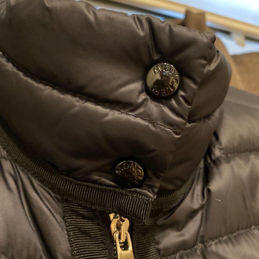 モンクレール　ダウンベスト　1