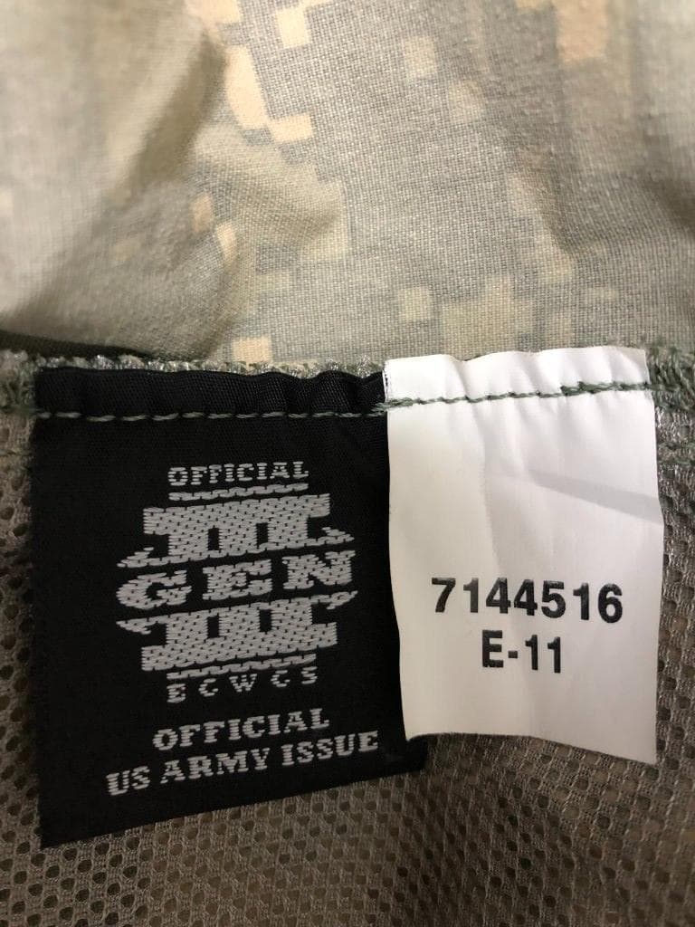 米軍実物◆ECWCS　レベル5 UCP　デジカモ 迷彩　ソフトシェルジャケット