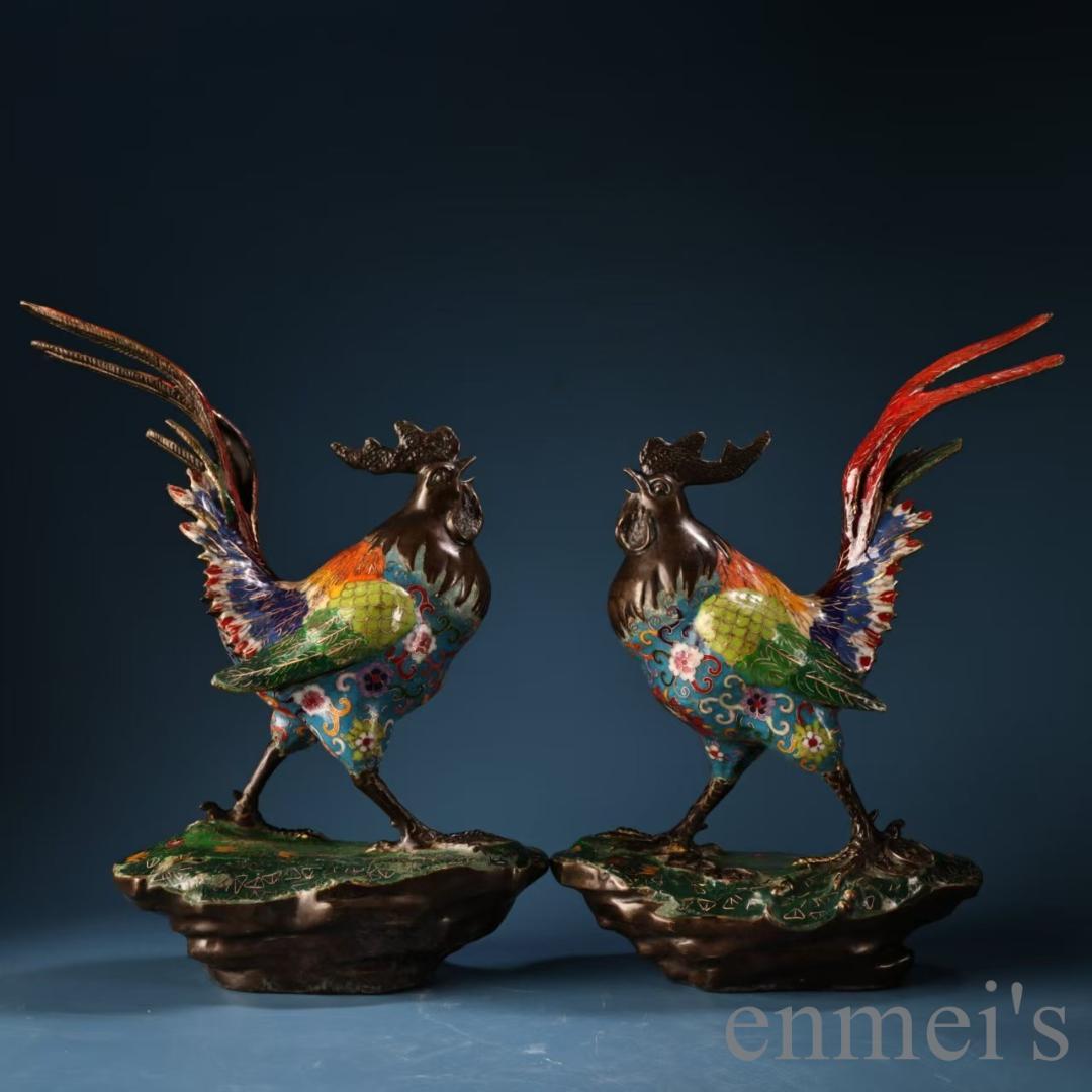 中国古美術 旧蔵 七宝焼き 琺瑯 景泰藍 公鶏一対 純銅 高浮彫鏨刻 細工 置物