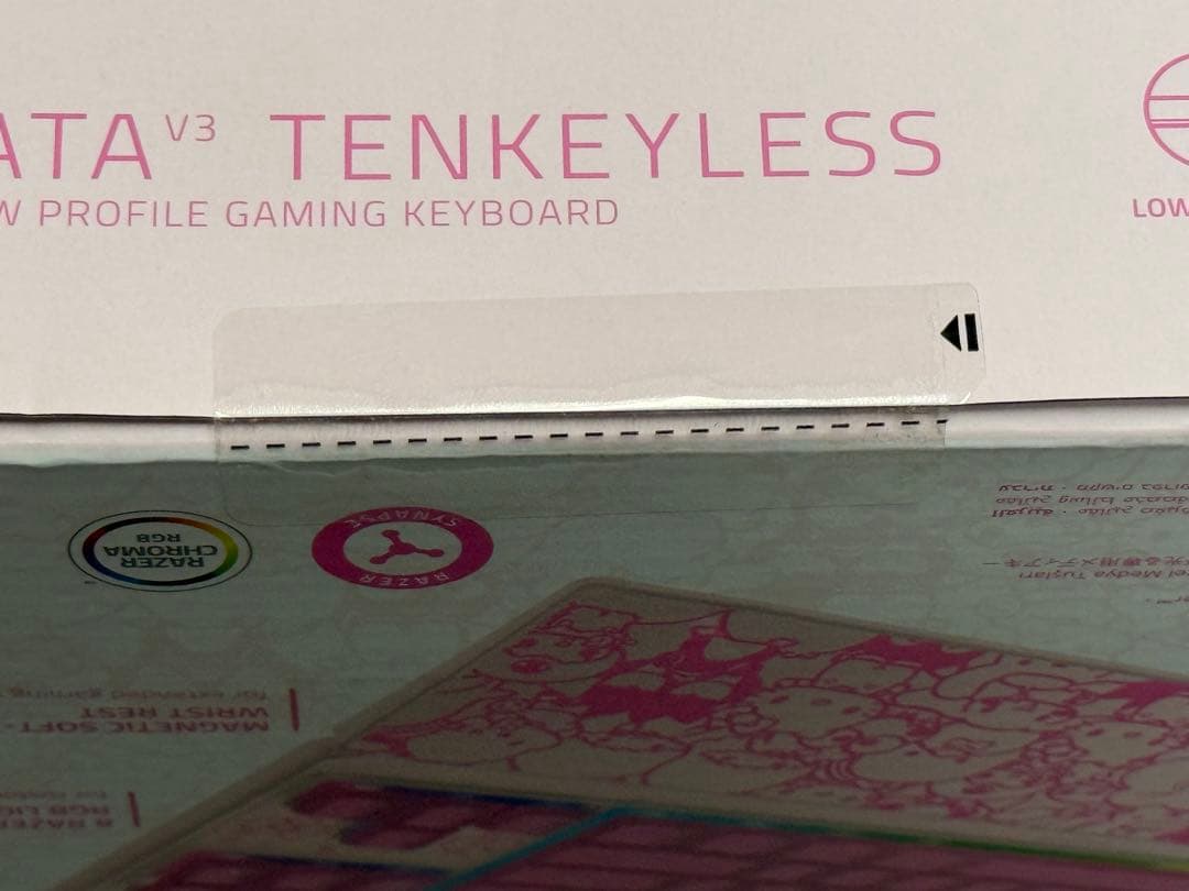 新品未開封レイザーOrnata V3 Tenkeyless HelloKitty