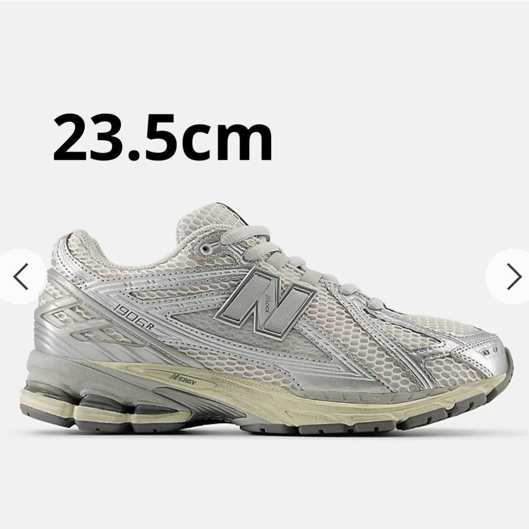 ニューバランス　新品　U1906RGC シルバー　23.5cm