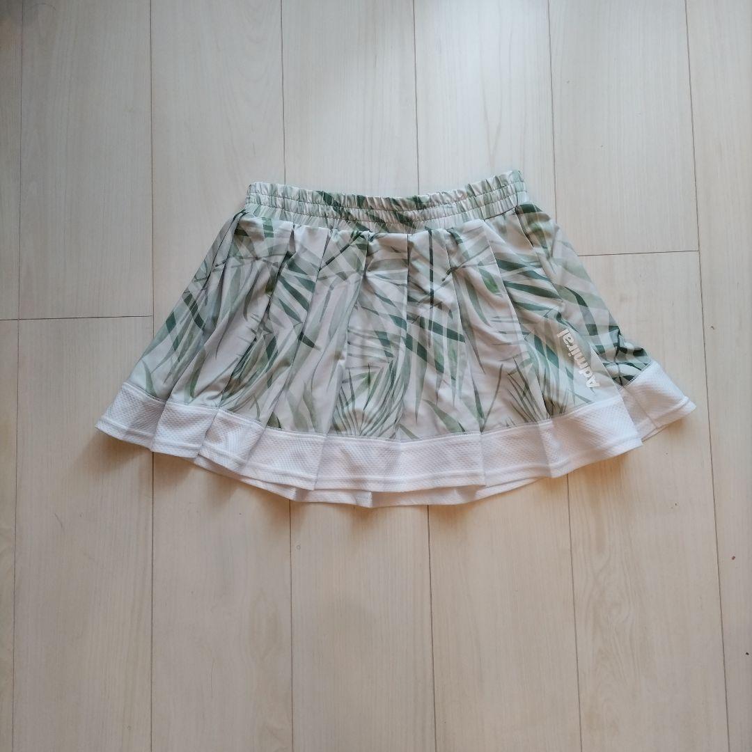 アドミラル　テニス　スコート