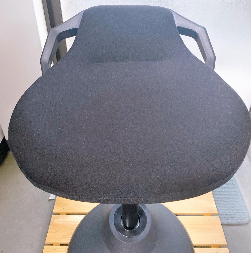 SONGMICS バランスチェア デスクチェア ブラック 高さ調節可能